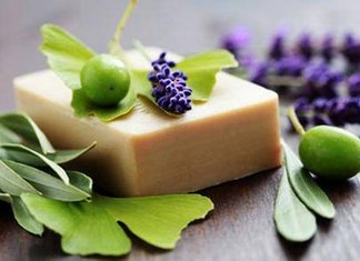 Erbe tintorie, borse e scarpe con tinte 100% natural Erbe Tintorie Accessori Abbigliamento Capi Cura Produzione