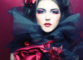 Carnevale, costumi alla moda ispirati alle icone di stile Costumi Carnevale Moda 2015 Martedì Grasso Coco Chanel Karl Lagerfeld Twiggy Marilyn Monroe Audrey Hepburn Maschere