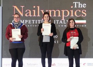 Nailympics 2015, intervista a Monik’s Nails, seconda categoria “stiletto” Nailympics 2015 Monik's Nails Seconda Classificata Categoria Stiletto Olimpiadi Nail Art