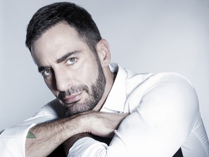 Marc Jacobs Chiusura Linea Abbigliamento Instagram Novità Profilo Ufficiale 2015