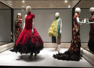 Savage Beauty, il genio visionario di McQueen in mostra