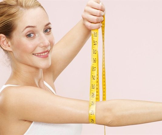 Braccia toniche per l’estate: consigli e rimedi utili braccia-toniche