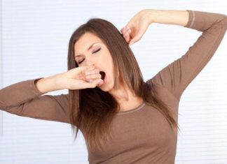 Fitness per le più pigre, come riattivarsi per l’estate fitness-pre-le-più-pigre-donna-pigra