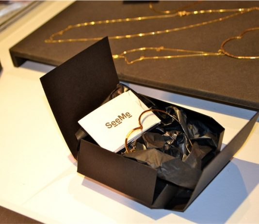 Gioielli See Me, un cuore per le donne di Ankara gioielli-see-me-un-grande-cuore