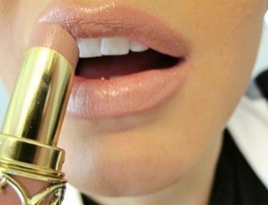 Rossetto nude, consigli utili per scegliere il più adatto rossetto-nude-rosa