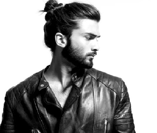 Tendenze: la moda degli uomini con lo chignon uomini-con-lo-chignon