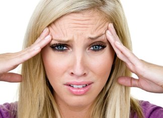 Donne ansiose, quello che gli uomini non sanno Donne Ansiose Cosa Non Sanno Gli Uomini Disturbi Problemi Soluzioni Rimedi