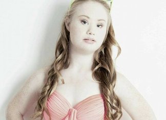 Madeline Stuart, modella con la sindrome di down Madaline Stuart Modella Sindrome Down Shooting