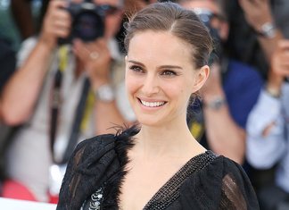 Natalie Portman a Cannes 2015, l’underwear è a portata di flash! Natalie Portman Underwear Cannes 2015