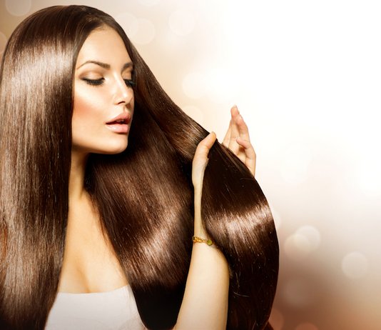 Capelli lunghi più in fretta: i 5 metodi per velocizzare i tempi capelli-lunhi-più-in-fretta