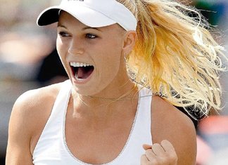 Caroline Wozniacky la tennista più bella al mondo caroline-wozniacki-model