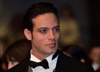 Gabriel Garko rifatto: “Ma quale botox! E’ colpa del web”