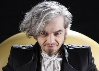 Morgan attaccato dal web: “Dovevano mandarti via prima” morgan web critiche