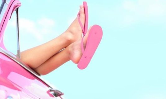 Rischi delle Infradito: belle, comode, ma pericolose rischi-infradito-pink