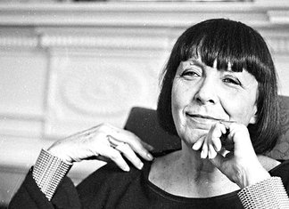 Il mondo della moda piange : è morta la stilista Krizia